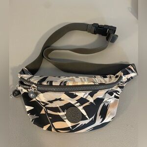 Kipling Black and Tan Patterned Belt Bag